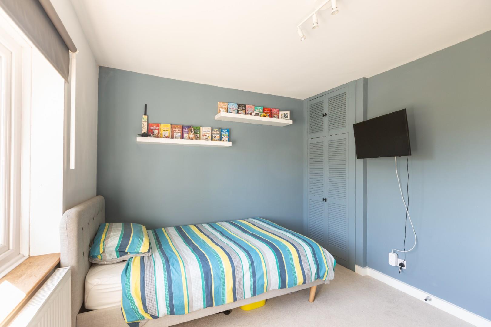 Tirmynydd Road, Three Crosses, Swansea, SA4 3PB